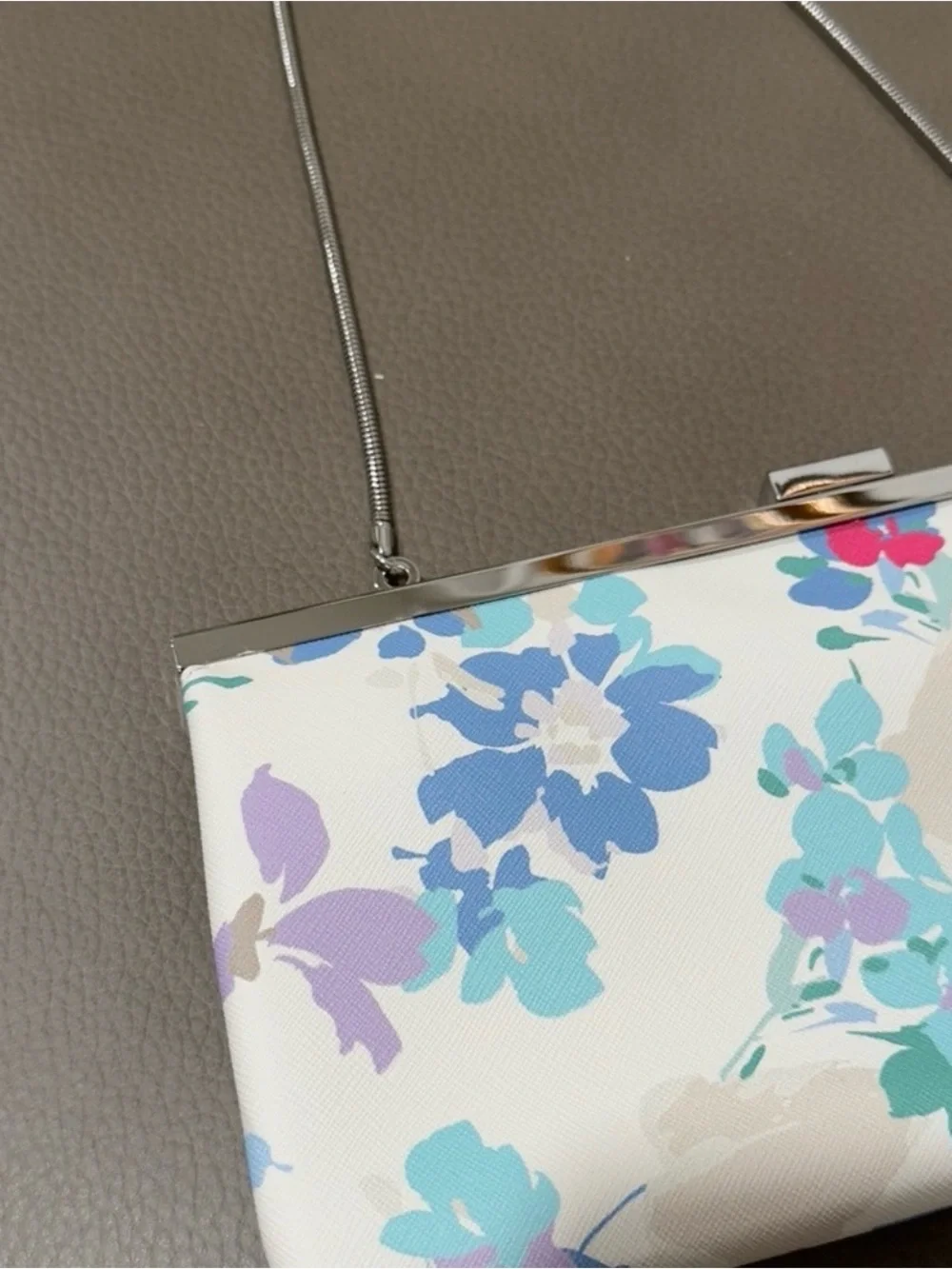 Calvin Klein White Floral Print Chain Strap Clutch
